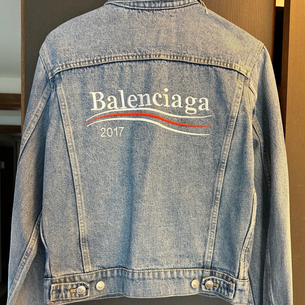 BALENCIAGA 2017 Rare limited edition blue denim jacket FR 42